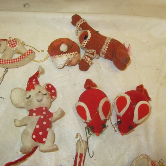 VTG FLOCKED ORNAMENTS, SET OF 12, OLD TYPE ORNAMENTS - Picture 3 of 7